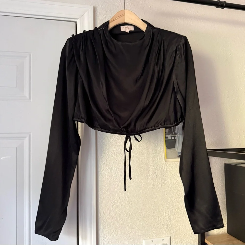 CAMILA COELHO black satin viscose strong padded shoulder cropped tie back top